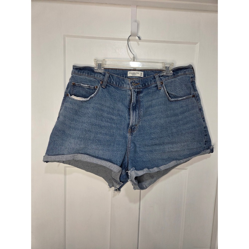 Abercrombie & Fitch Curve Love The Dad Short High Rise Denim Blue Shorts Size 34